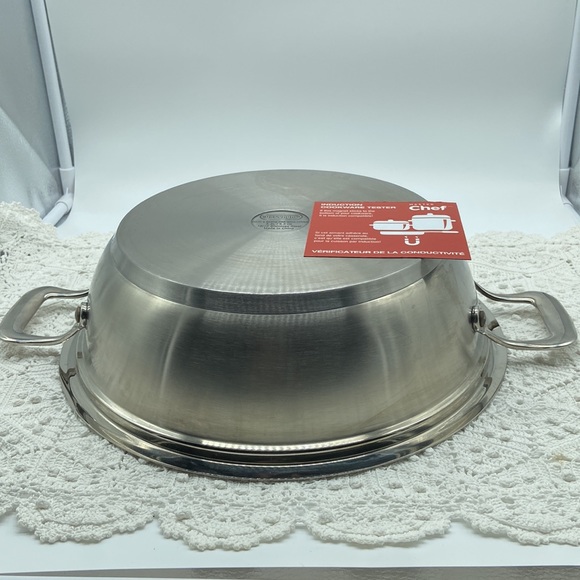 DeLonghi 5.5 Qt. Cook & Serve Pan (No Lid) - Picture 3 of 7